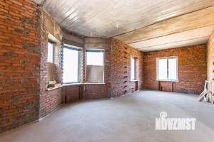 Дом 232м², 2-этажный, участок 8 сот.