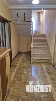 Дом 174м², 2-этажный, участок 11 сот.