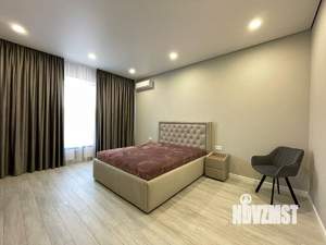 Дом 275м², 2-этажный, участок 10 сот.