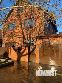 Дом 230м², 2-этажный, участок 3 сот.