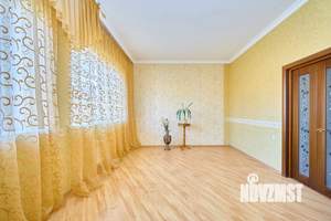 Дом 207м², 2-этажный, участок 8 сот.