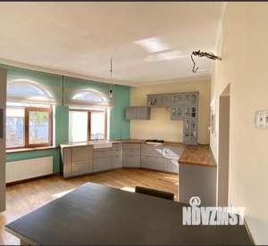 Дом 460м², 2-этажный, участок 10 сот.