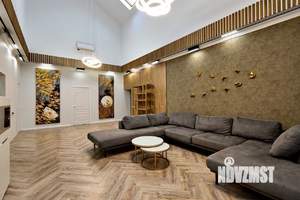 Дом 324м², 2-этажный, участок 10 сот.