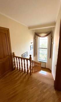 Дом 270м², 3-этажный, участок 4 сот.