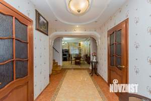 Дом 310м², 3-этажный, участок 8 сот.