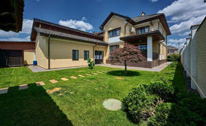 Дом 446м², 2-этажный, участок 8 сот.