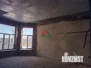 Дом 400м², 3-этажный, участок 8 сот.