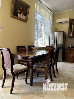 Дом 268м², 3-этажный, участок 16 сот.