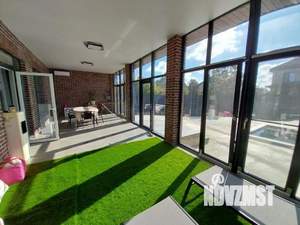 Дом 275м², 2-этажный, участок 10 сот.