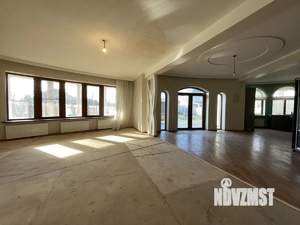 Дом 450м², 2-этажный, участок 10 сот.