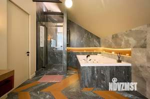 Дом 270м², 3-этажный, участок 6 сот.