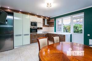 Таунхаус 148м², 3-этажный, участок 1 сот.