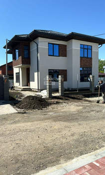 Дом 180м², 2-этажный, участок 4 сот.