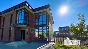 Таунхаус 136м², 2-этажный, участок 2 сот.