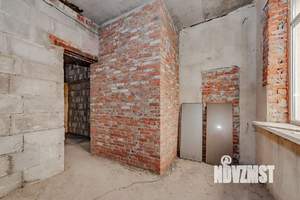 Дом 400м², 3-этажный, участок 8 сот.