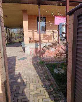 Дом 206м², 2-этажный, участок 8 сот.