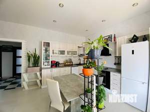 Дом 136м², 2-этажный, участок 5 сот.