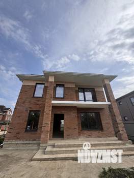 Дом 183м², 2-этажный, участок 4 сот.