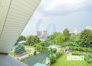Дом 472м², 2-этажный, участок 10 сот.