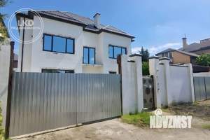 Дом 365м², 2-этажный, участок 4 сот.