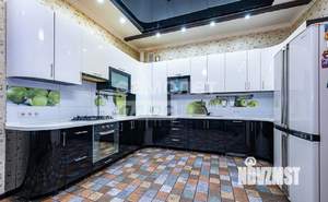 Дом 226м², 2-этажный, участок 4 сот.