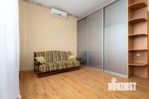 Дом 300м², 3-этажный, участок 7 сот.