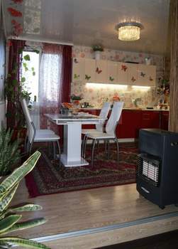 Дом 220м², 2-этажный, участок 4 сот.