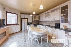 Дом 285м², 2-этажный, участок 15 сот.