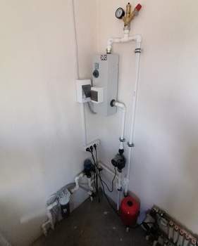 Дом 97м², 1-этажный, участок 8 сот.