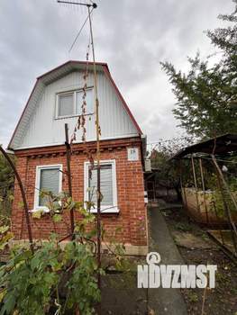 Дом 60м², 2-этажный, участок 6 сот.