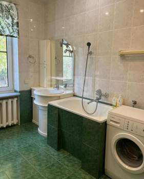 Дом 290м², 3-этажный, участок 8 сот.