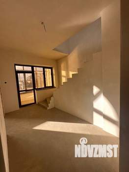 Коттедж 385м², 3-этажный, участок 10 сот.