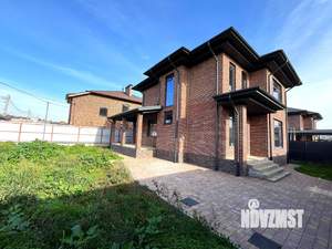 Коттедж 210м², 2-этажный, участок 5 сот.