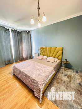 Дом 389м², 3-этажный, участок 7 сот.