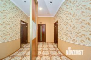 Дом 207м², 2-этажный, участок 8 сот.