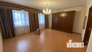 Дом 400м², 2-этажный, участок 10 сот.