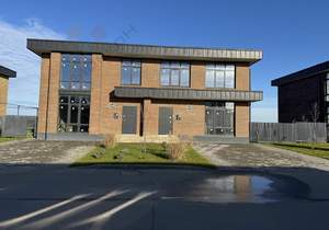 Дом 120м², 2-этажный, участок 3 сот.