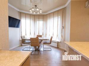 Дом 300м², 2-этажный, участок 12 сот.