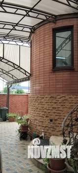 Дом 367м², 3-этажный, участок 12 сот.