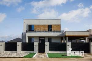 Дом 216м², 2-этажный, участок 530 сот.