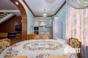 Дом 178м², 2-этажный, участок 6 сот.