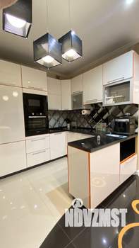 Таунхаус 100м², 2-этажный, участок 2 сот.