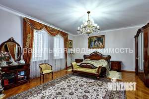 Дом 700м², 2-этажный, участок 14 сот.