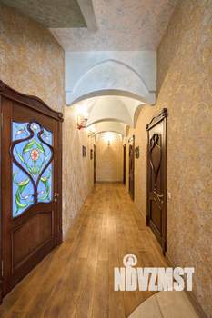 Коттедж 280м², 2-этажный, участок 8 сот.