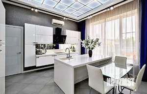 Дом 684м², 2-этажный, участок 10 сот.