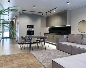 Дом 180м², 2-этажный, участок 6 сот.