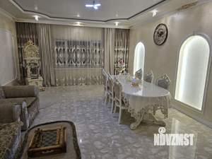 Дом 212м², 2-этажный, участок 4 сот.