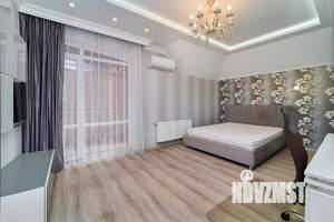 Дом 297м², 2-этажный, участок 7 сот.