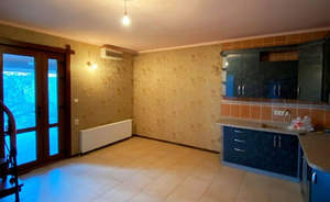 Дом 305м², 3-этажный, участок 7 сот.