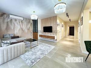 Дом 80м², 2-этажный, участок 5 сот.